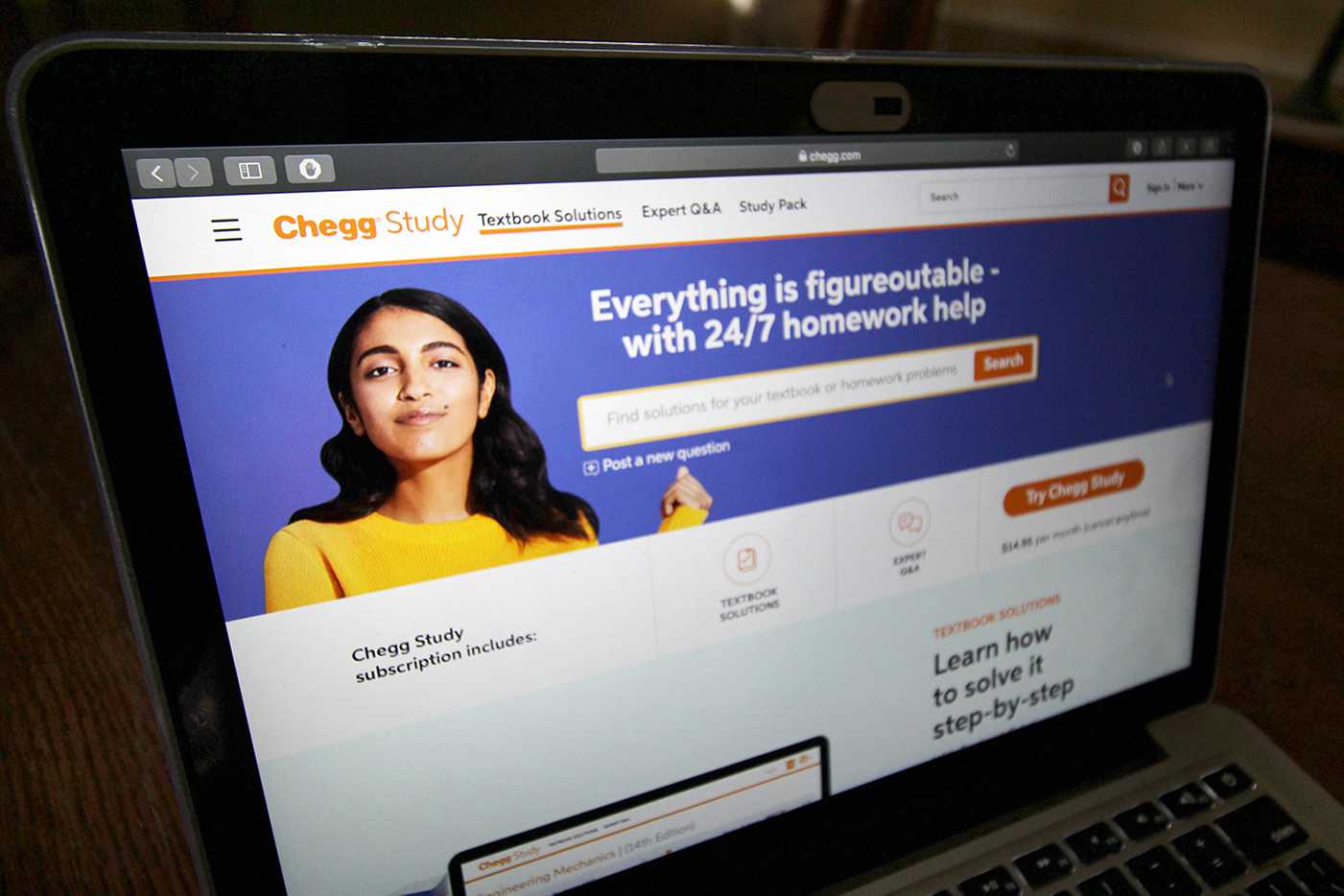 For Boston University students having difficulties managing school because of COVID-19, the morality of cheating during online exams is far from black-and-white. ILLUSTRATION BY HANNAH YOSHINAGA/ DAILY FREE PRESS STAFF