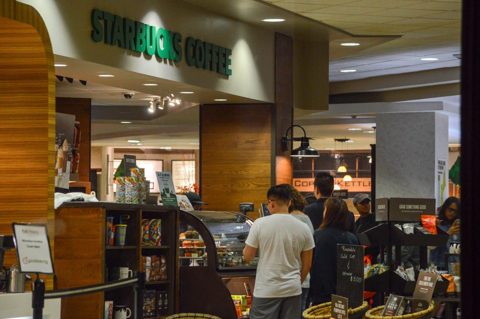 The use of a single container to froth both dairy and non-dairy milk at the Starbucks in the George Sherman Union has raised concerns about food allergies among Boston University students. VIGUNTHAAN THARMARAJAH/ DAILY FREE PRESS STAFF