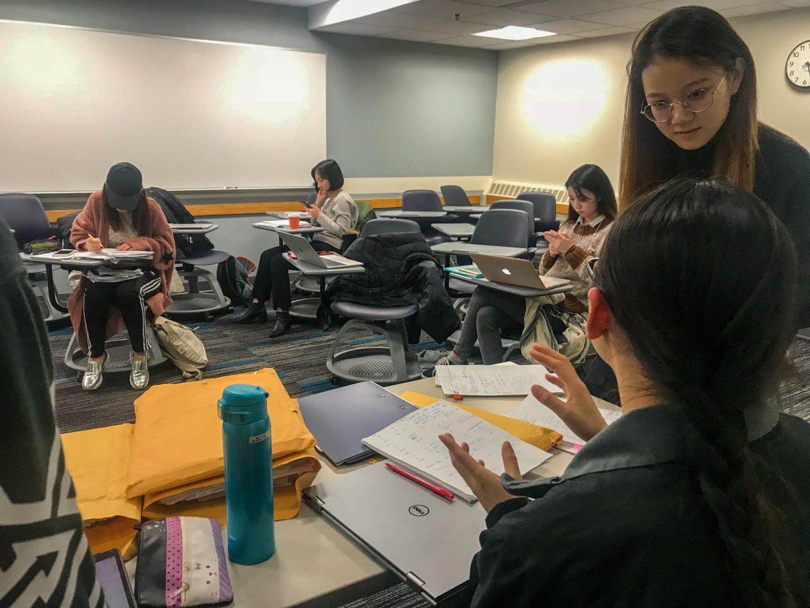 Boston University Student Government’s Academic Affairs department is investigating the practice of grade deflation at the university. SERENA YU/ DAILY FREE PRESS STAFF