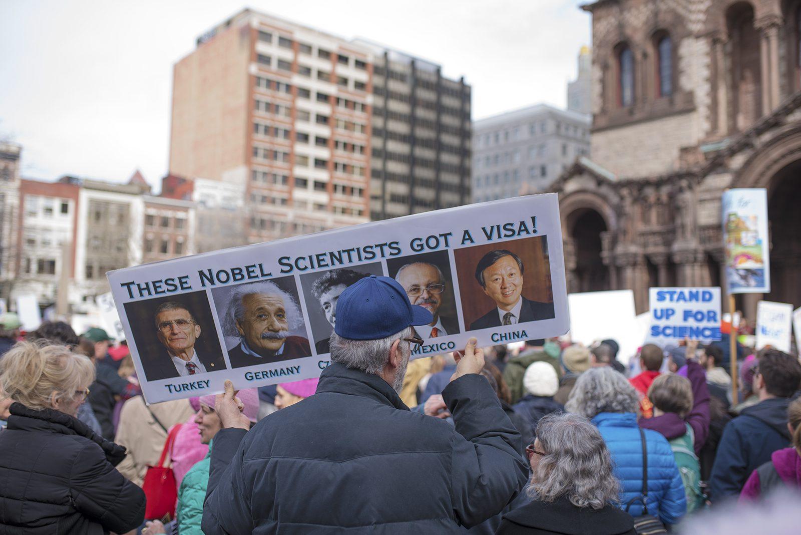 Scientists, researchers and community members gather at a rally to stand in support of science Sunday afternoon at Copley Square. PHOTO BY DYLAN KIM/ DAILY FREE PRESS STAFF