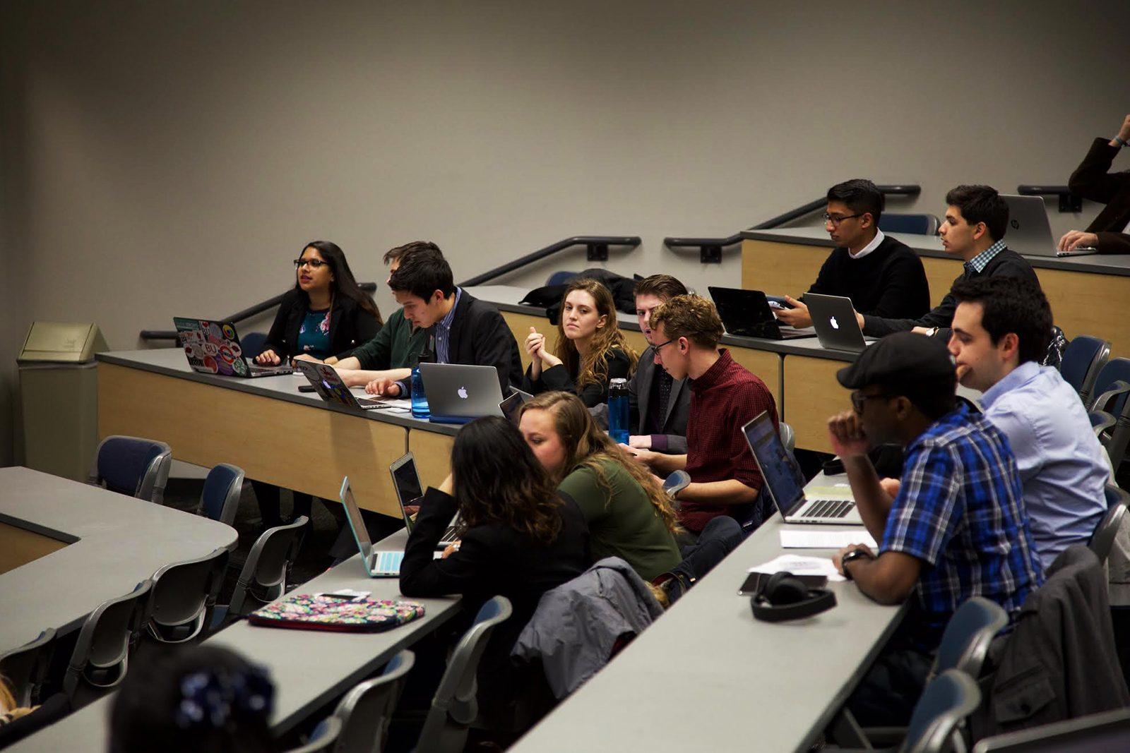 The Boston University Student Government Senate holds a meeting Monday night in the Photonics Center. PHOTO BY HALEY ABRAM/ DAILY FREE PRESS STAFF 