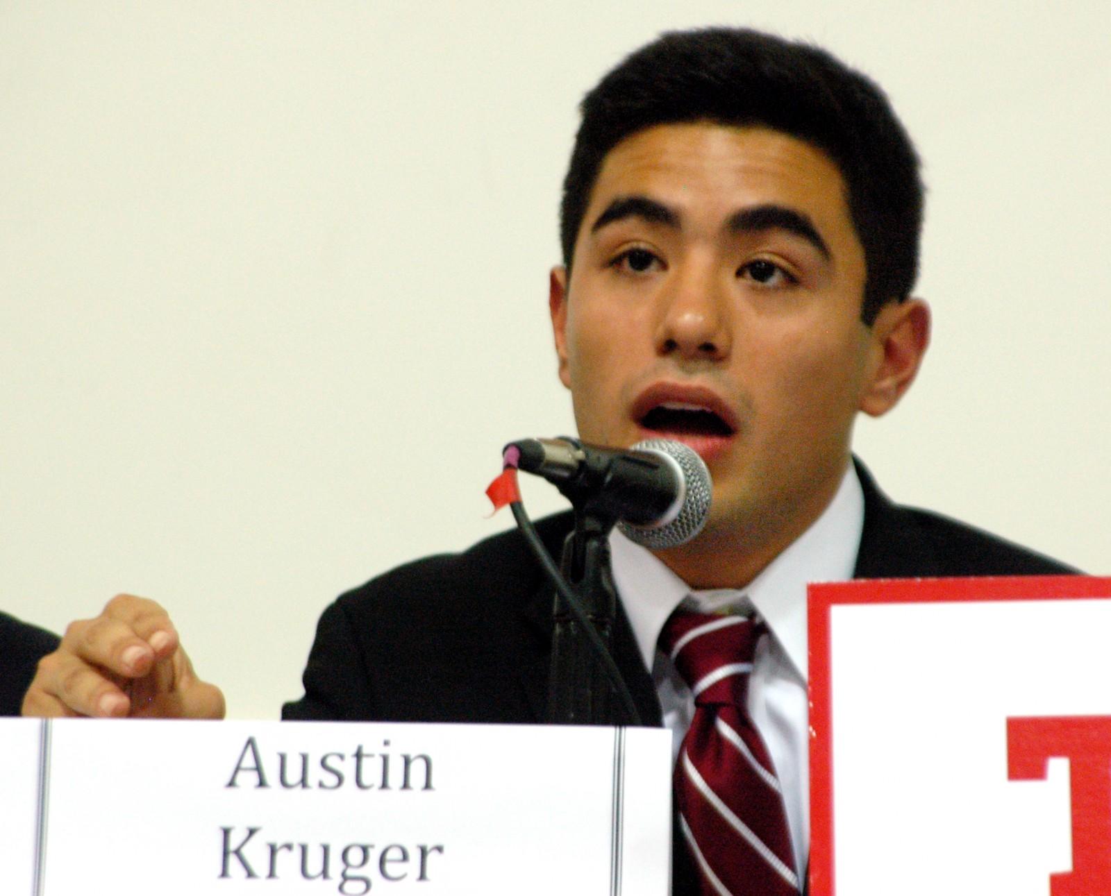 Austin Kruger, who is running for Student Government executive president under the TeamBU slate, speaks at a debate in the Jacob Sleeper Auditorium Thursday. PHOTO BY ALEX MASSET/DAILY FREE PRESS STAFF