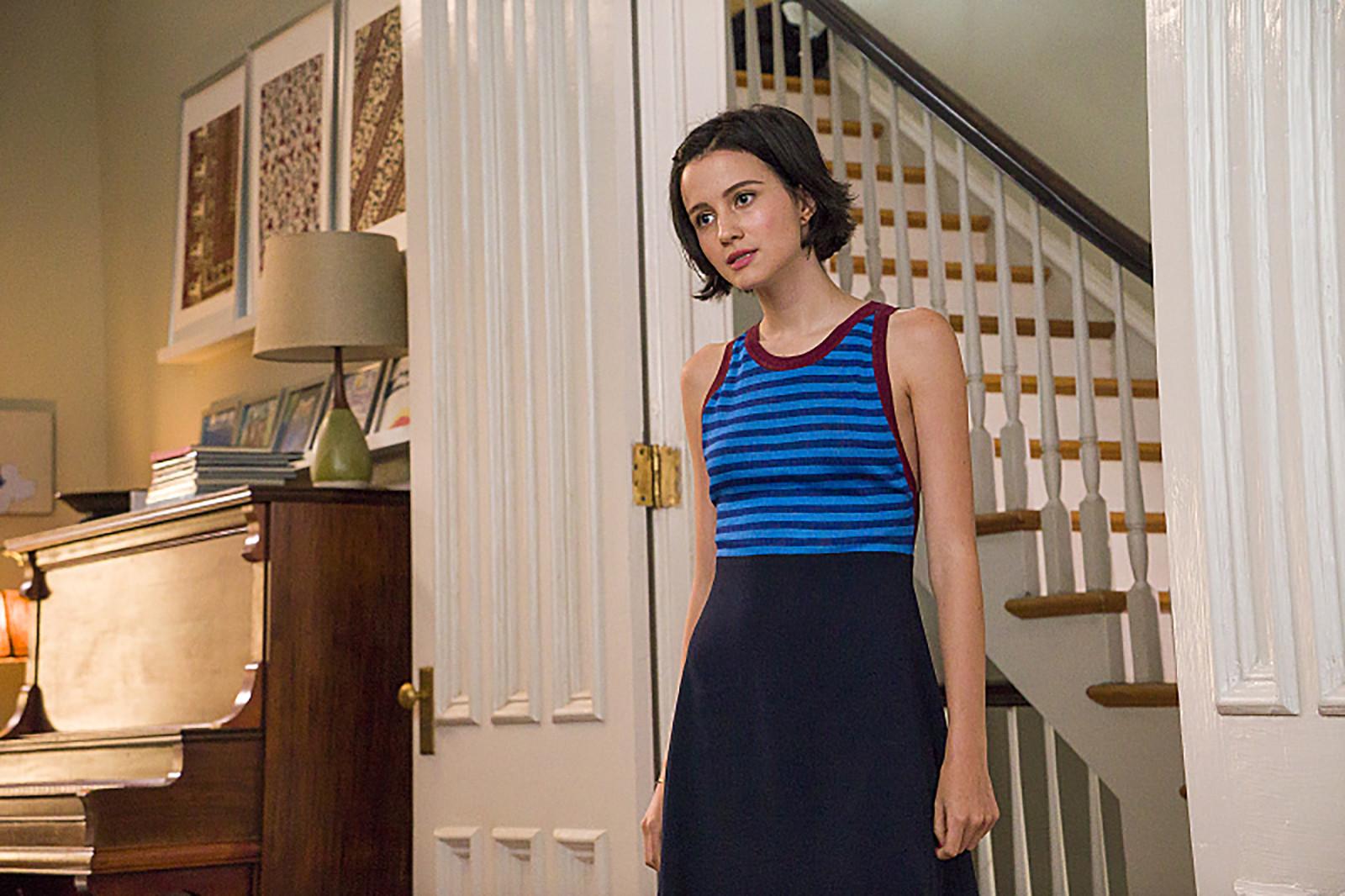 Julia Goldani Telles as Whitney in The Affair (season 2, episode 1). - Photo: Mark Schafer/SHOWTIME