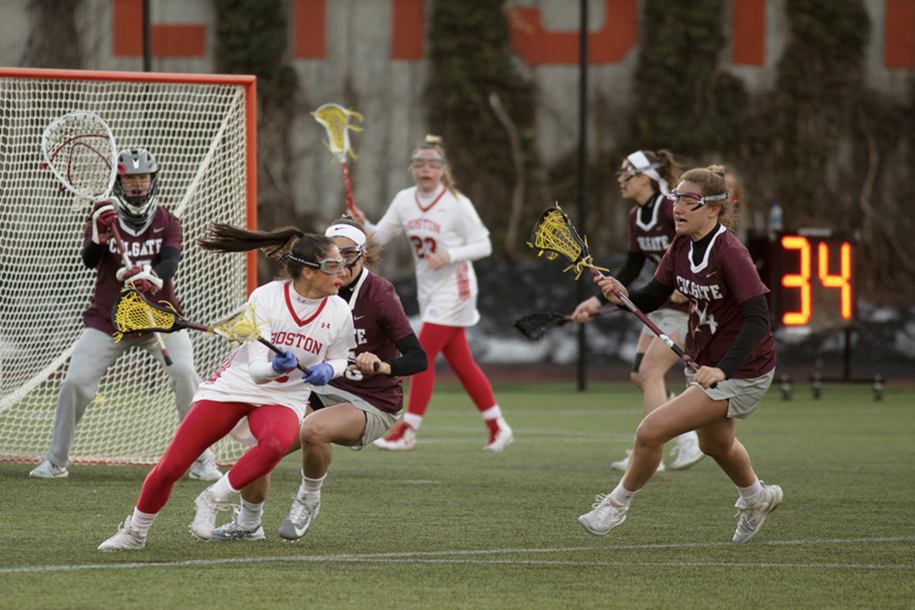 Women’s lacrosse tops UNH 12-10 away in snow