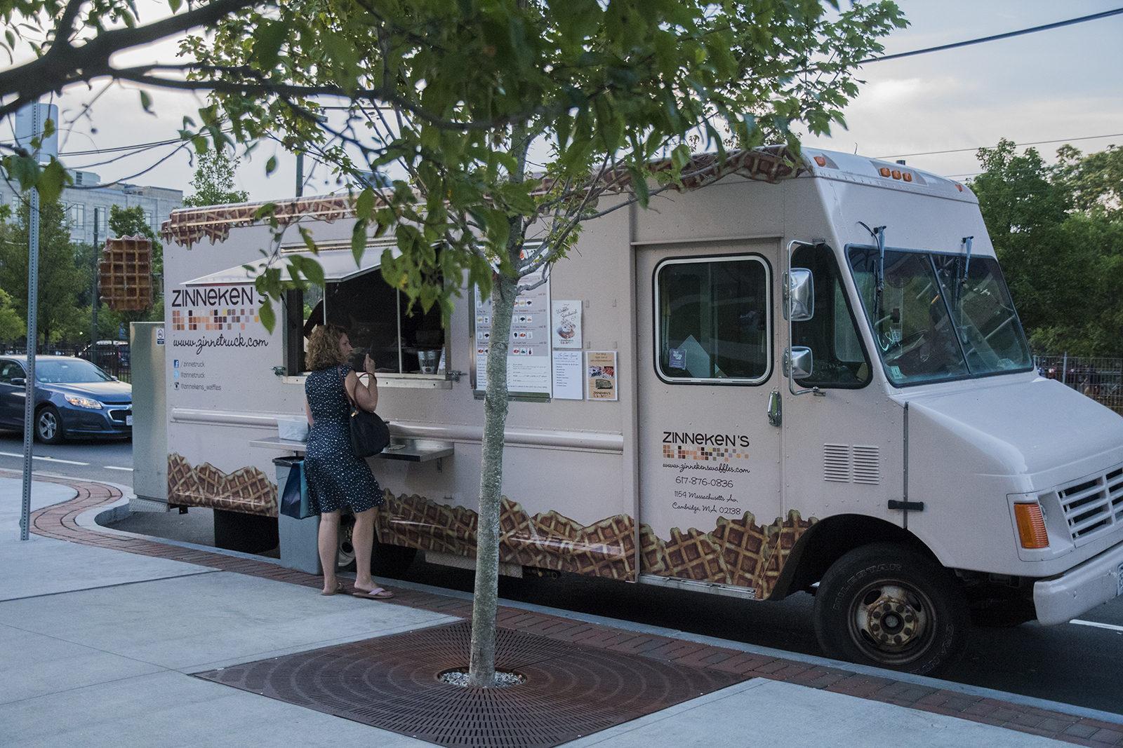 Mayor Martin Walsh announces the #MeetBoston challenge, which encourages college students to experience Boston life through using social media. One of the #MeetBoston challenges is to eat at one of Boston’s food trucks. PHOTO BY CHLOE GRINBERG/ DAILY FREE PRESS STAFF