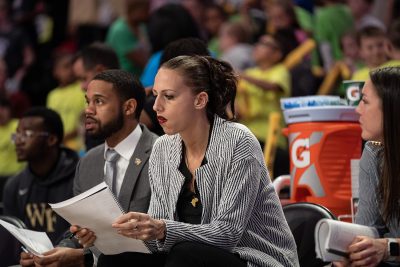 melissa d'amico coaching on the sidelines