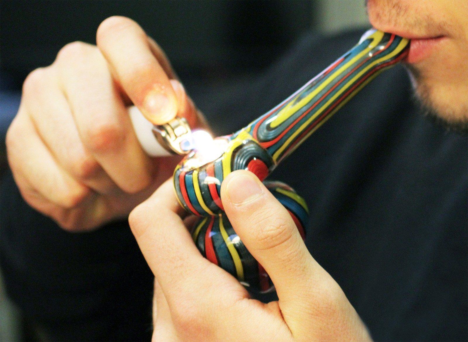 A Cannabis Advisory Board subcommittee recommends creating “cannabis clubs” where customers can legally buy and smoke marijuana. PHOTO BY SARAH SILBIGER/ DFP FILE PHOTO