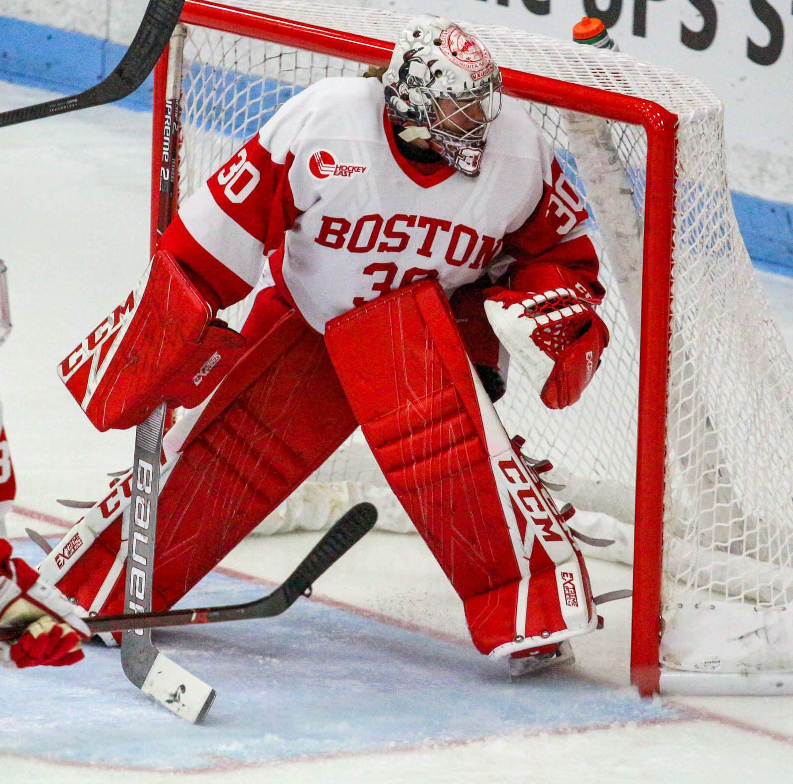 Sophomore goaltender Corinne Schroeder in a game against the University of Connecticut on Oct. 19. Schroeder made 30 saves in Boston University’s second win of the season, Friday’s 4-1 victory against UConn. MADISON EPPERSON/ DAILY FREE PRESS STAFF