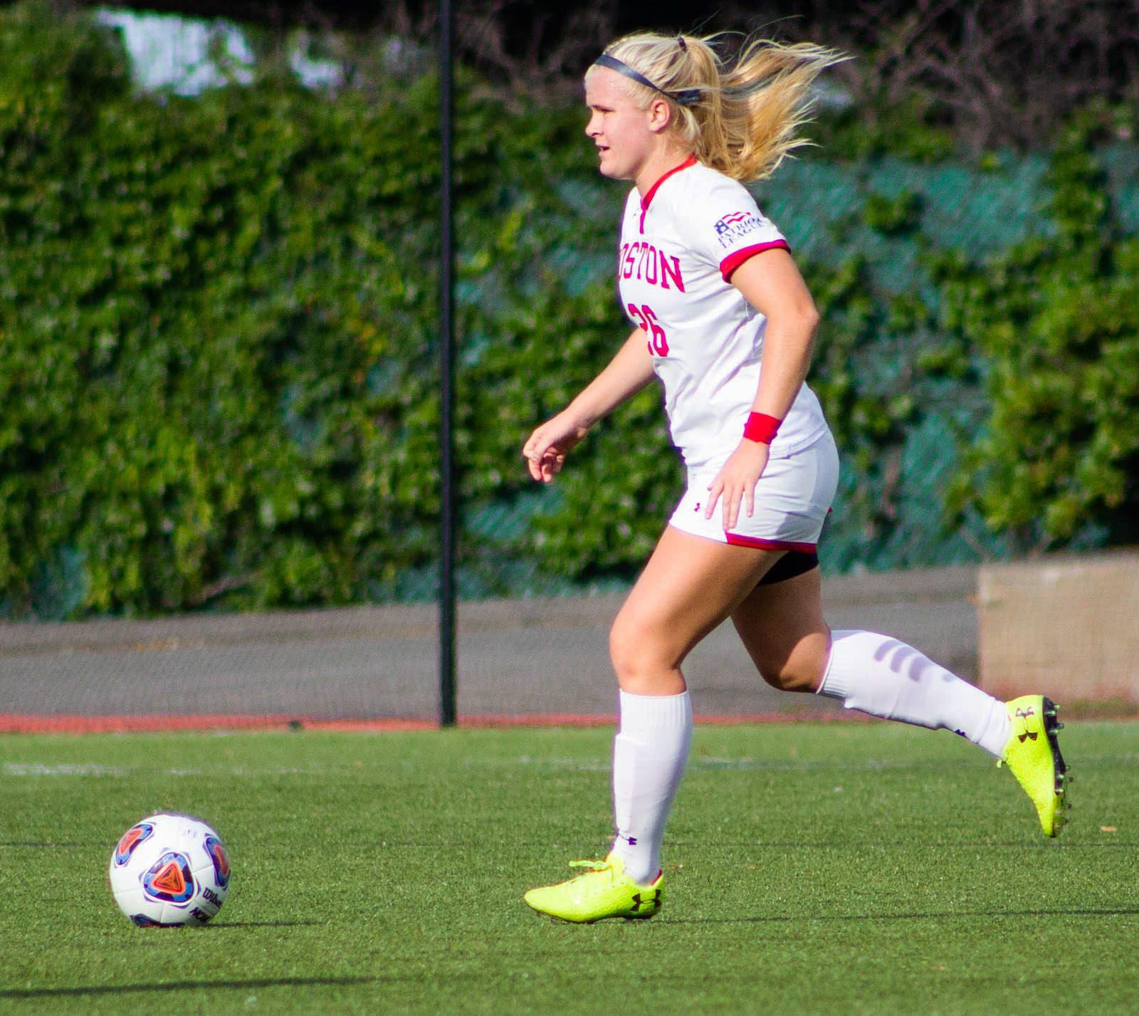 Sophomore midfielder McKenna Kennedy in a match against Lehigh University Sept. 22. Kennedy held the defensive line in Saturday’s 1-0 win over Colgate University. VIVIAN MYRON/ DAILY FREE PRESS STAFF